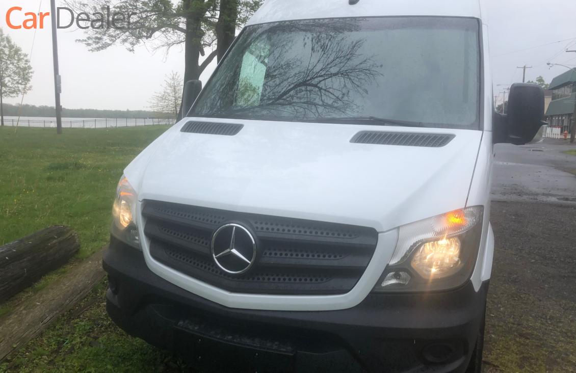 mercedes-benz sprinter cargo van 2018 WD3PE8CD5JP613893 image mercedes-benz sprinter cargo van 2018 WD3PE8CD5JP613893 image